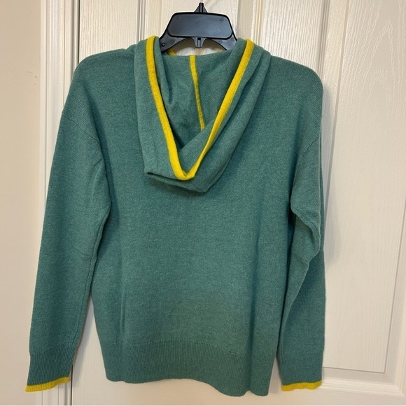 Charter Club 100% Cashmere Color-Block Trimmed Hooded Sweater in Green/Yellow - Picture 3 of 6